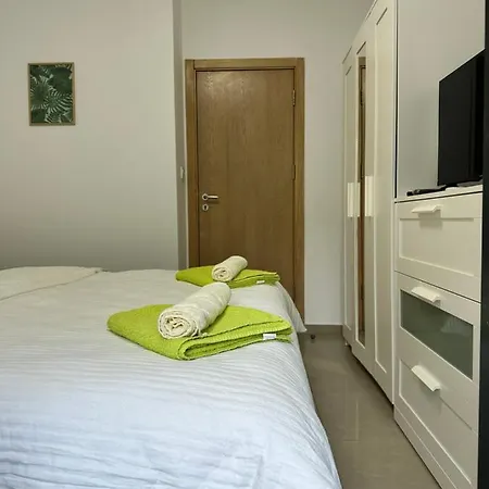 Green Central Apartment *