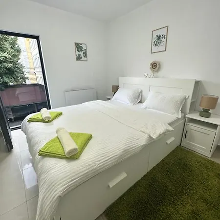 Green Central Apartment